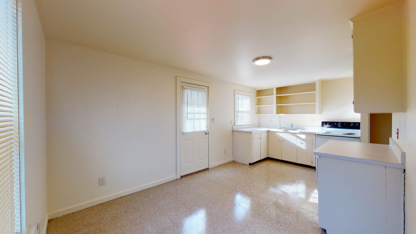 Birch Park Circle kitchen