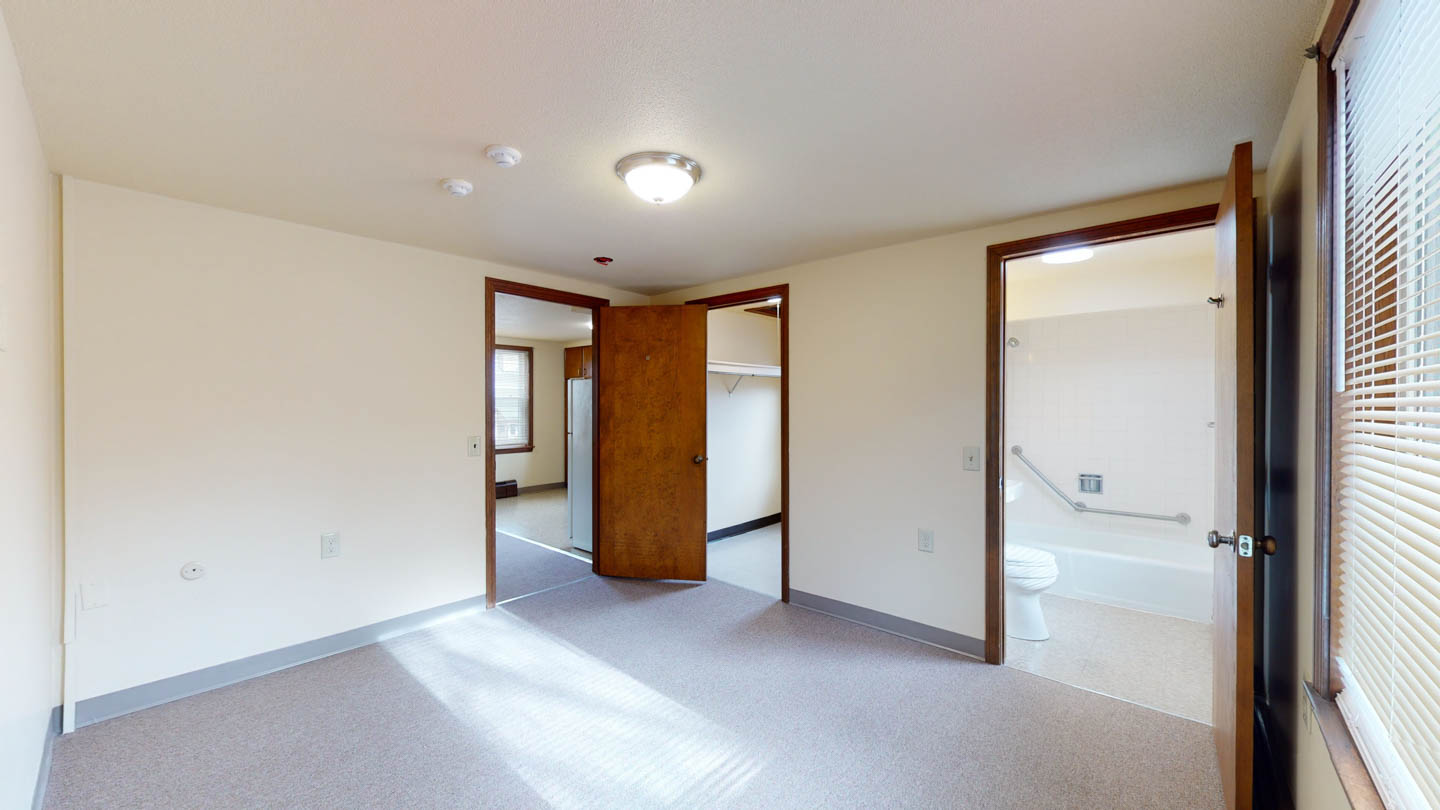 Oxford Place Apartments entryway